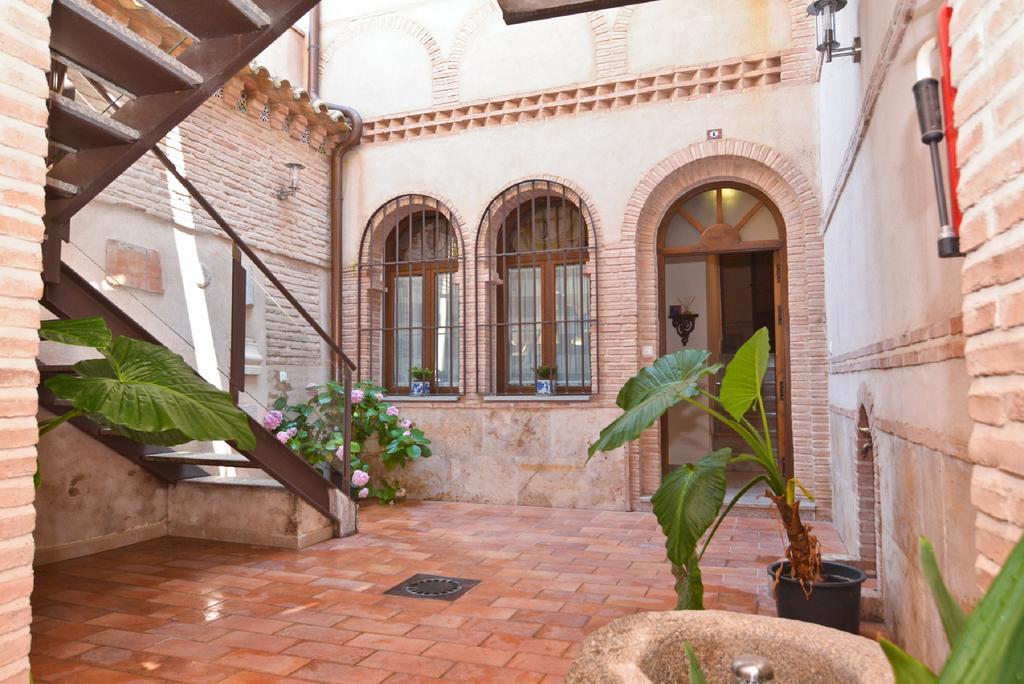 Apartamentos La Casa Del Grial Toledo Eksteriør billede