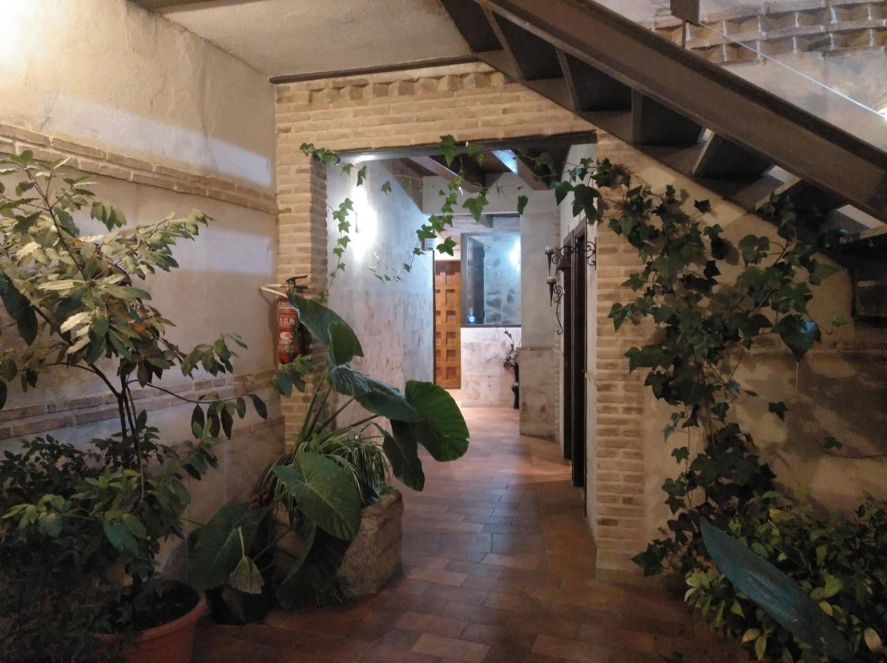 Apartamentos La Casa Del Grial Toledo Eksteriør billede
